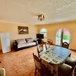Szeibert Vendeghaz Apartment *
