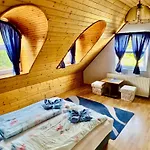 Szeibert Vendeghaz * Balatonfured